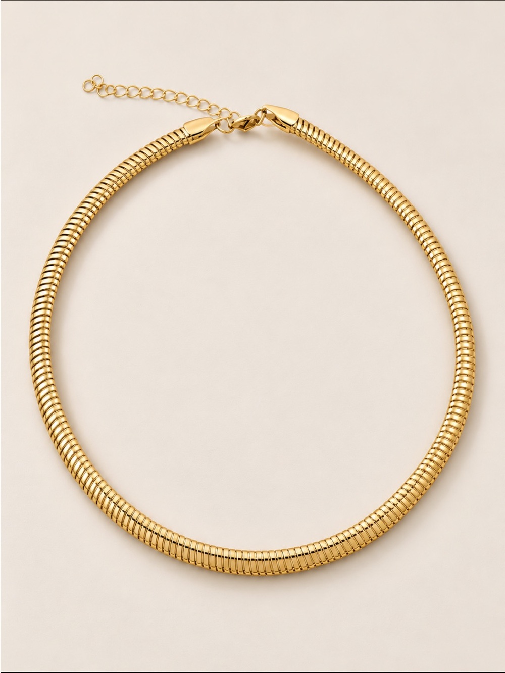 New! Gold Ribbed Collar Necklace NWOT - Picture 2 of 4